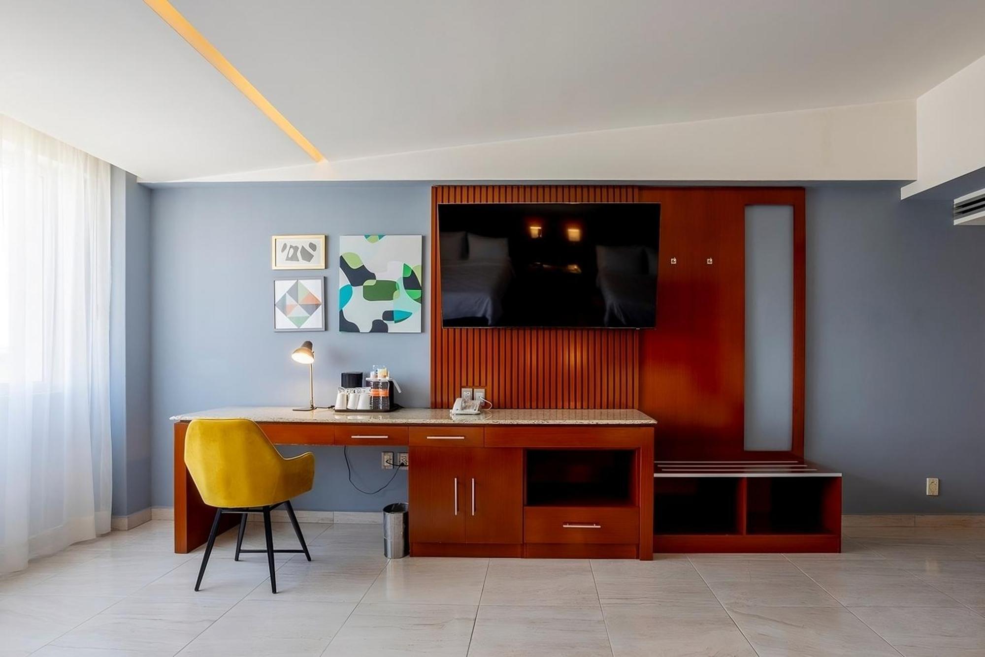 Holiday Inn Puebla Finsa By Ihg Экстерьер фото