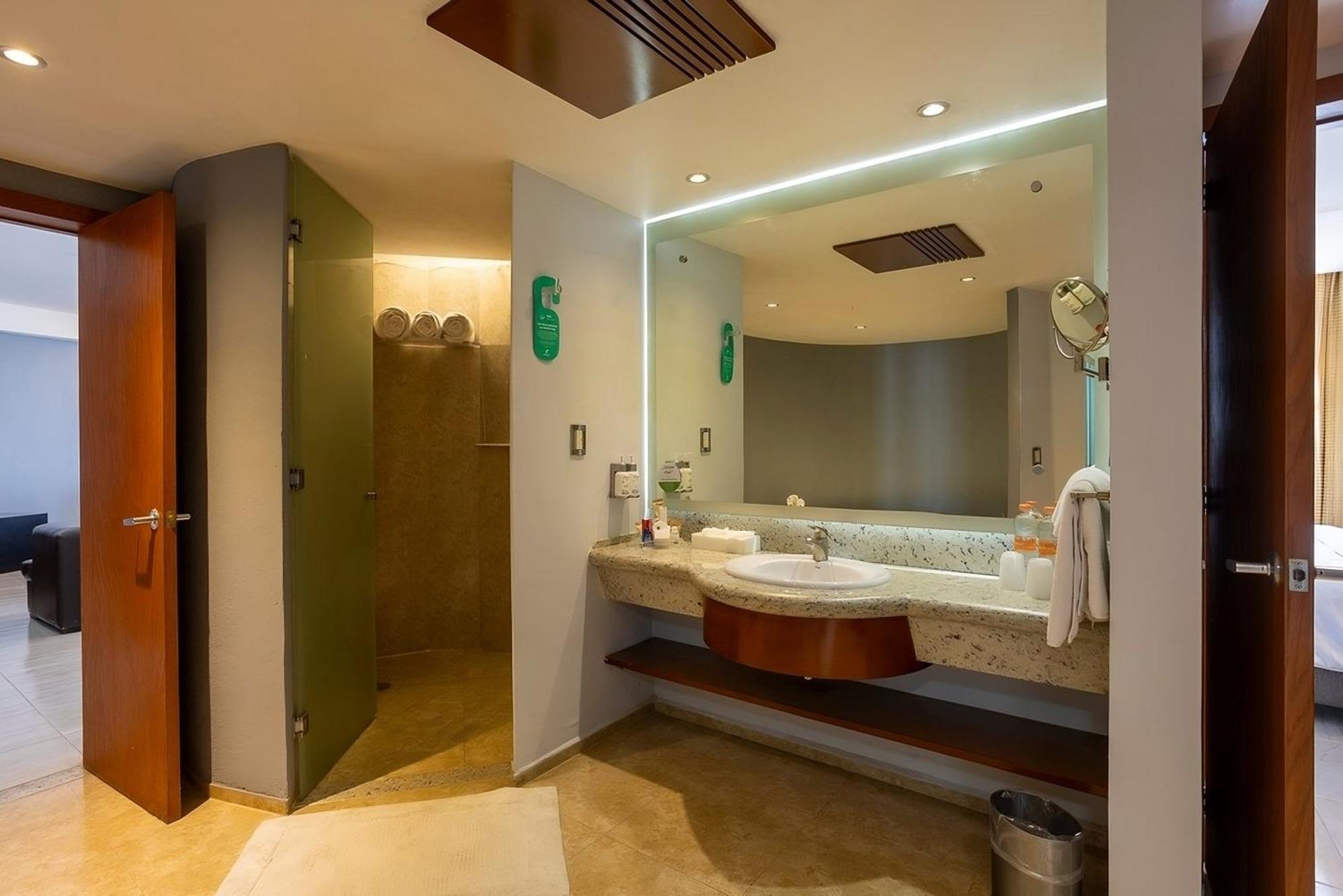 Holiday Inn Puebla Finsa By Ihg Экстерьер фото